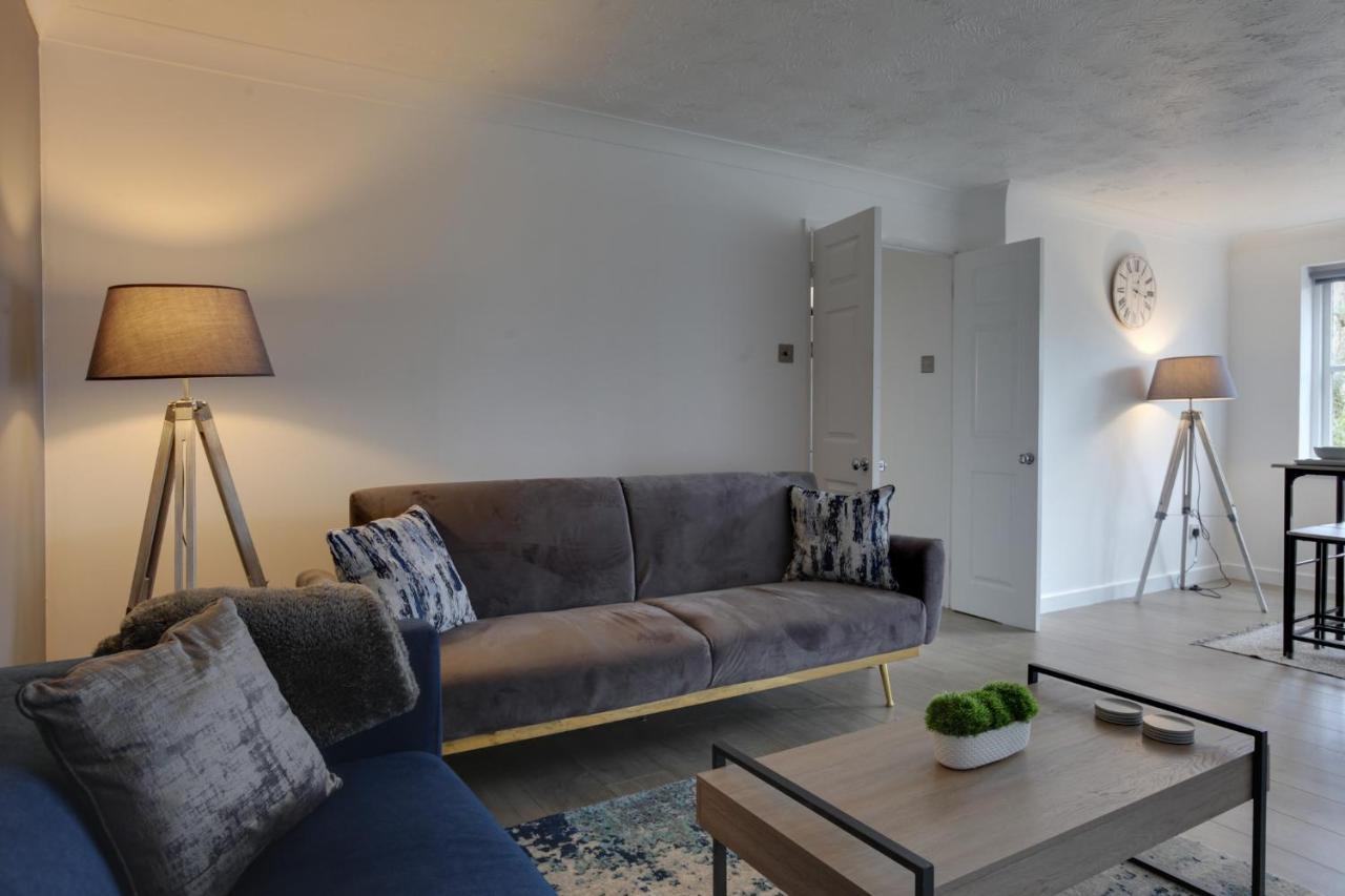 Apartment Entire Home/flat Perfect For Contractors *